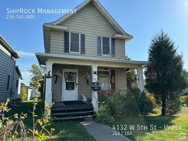 Building Photo - 4132 W 5th St Unit Upper Rental