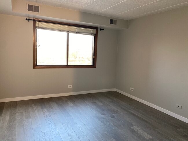 Photo - 5411 W Lawrence Ave Unit 2A