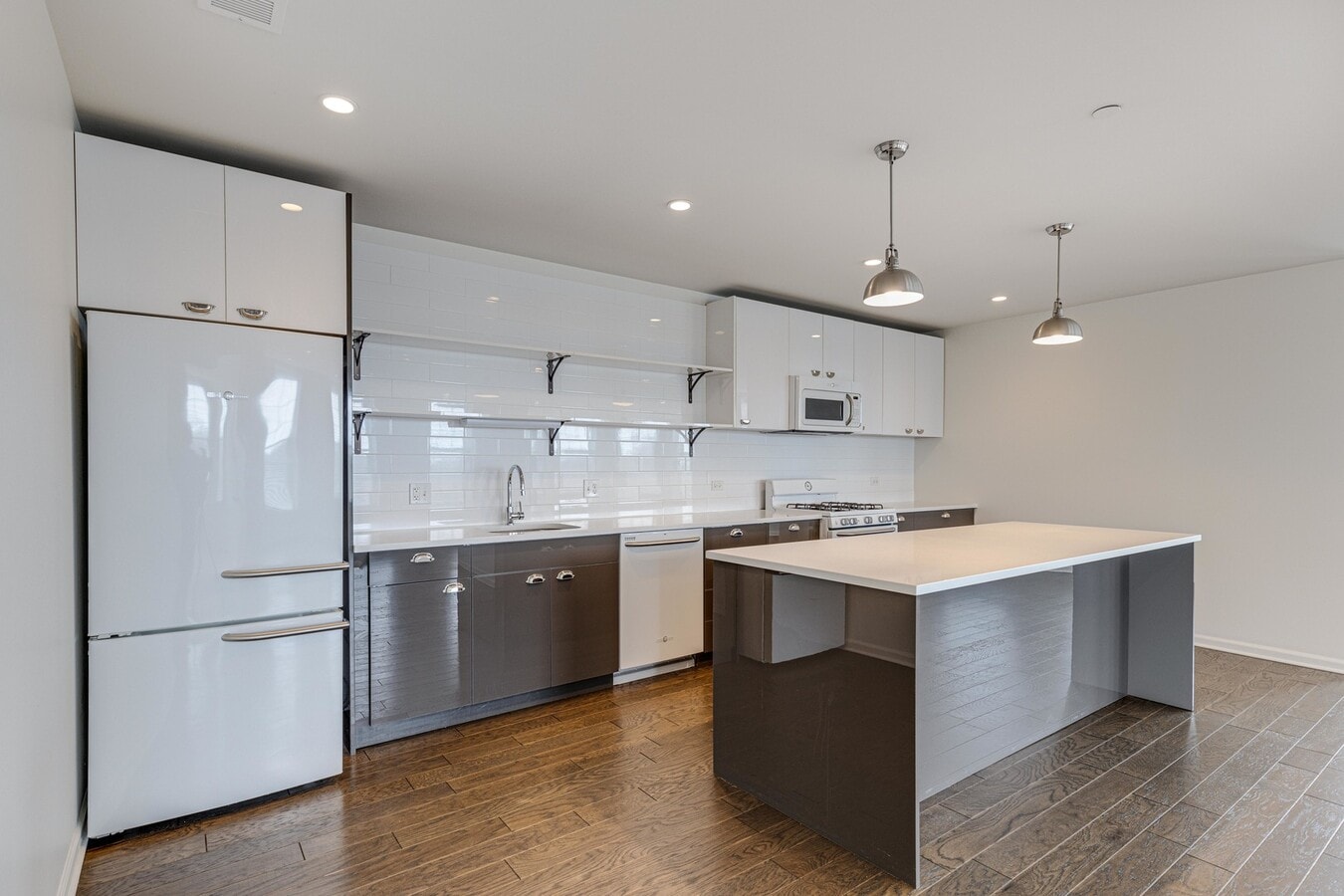 Photo - 115 Lake St Unit 304