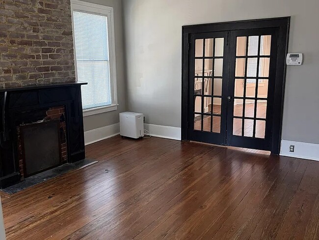 Photo - 116 E Bolton St Unit 116 E. Bolton #2
