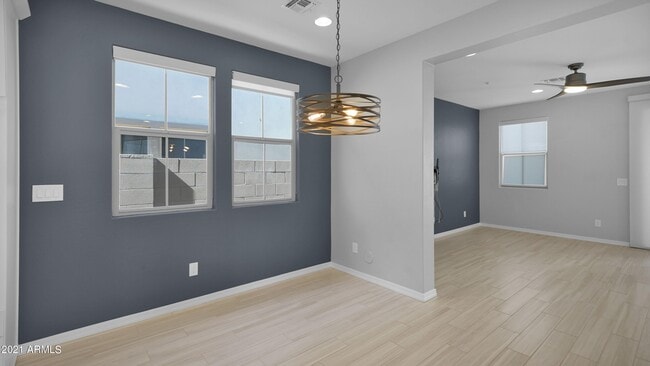 Photo - 2354 W Gloria Ln