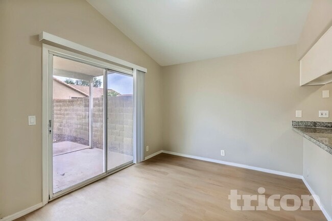 Photo - 7321 N 69th Ave