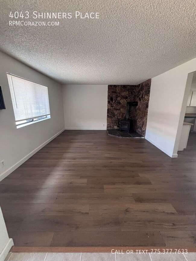 Photo - 4043 Shinners Pl