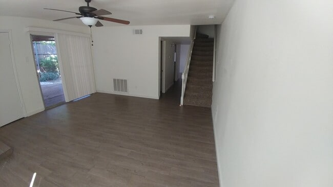 Photo - Ready to Move in... Do not miss this house !!!!