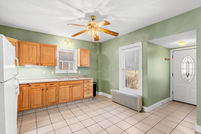 Building Photo - 78 Essex St