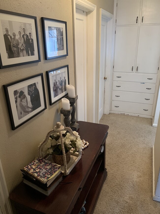 Photo - 1013 W 9th Ave