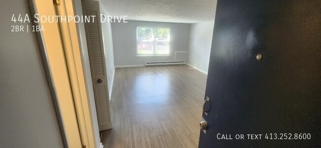 Photo - 44 Southpoint Dr