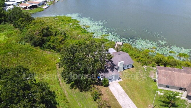 Photo - 1204 Honeytree Ln W