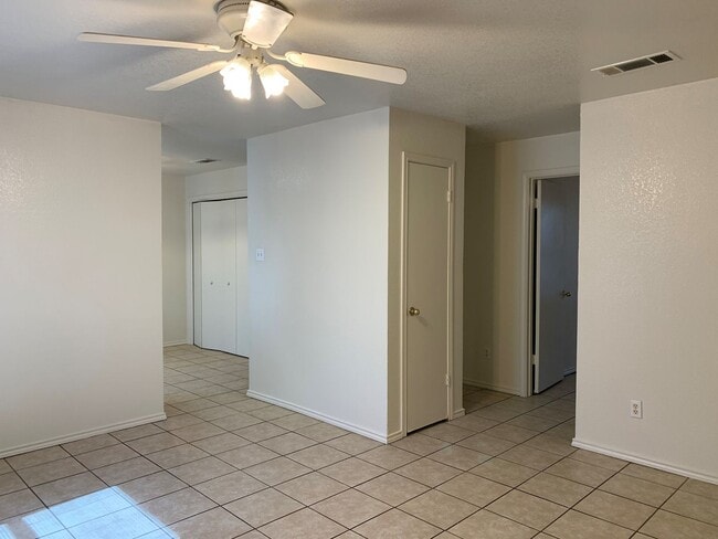 Photo - 1708 Benttree Dr Unidad Apt 1