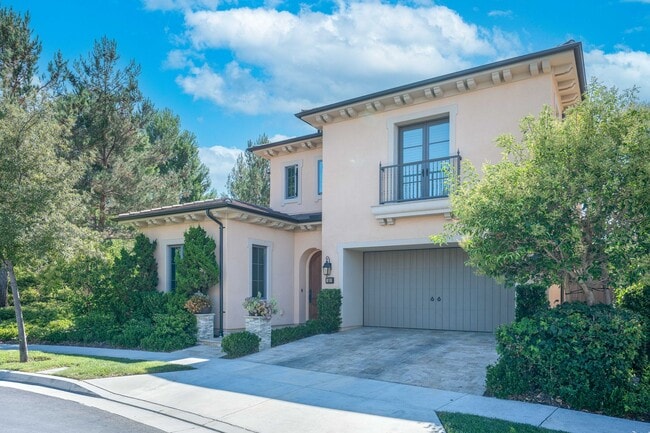Building Photo - 51 Thoroughbred Rental