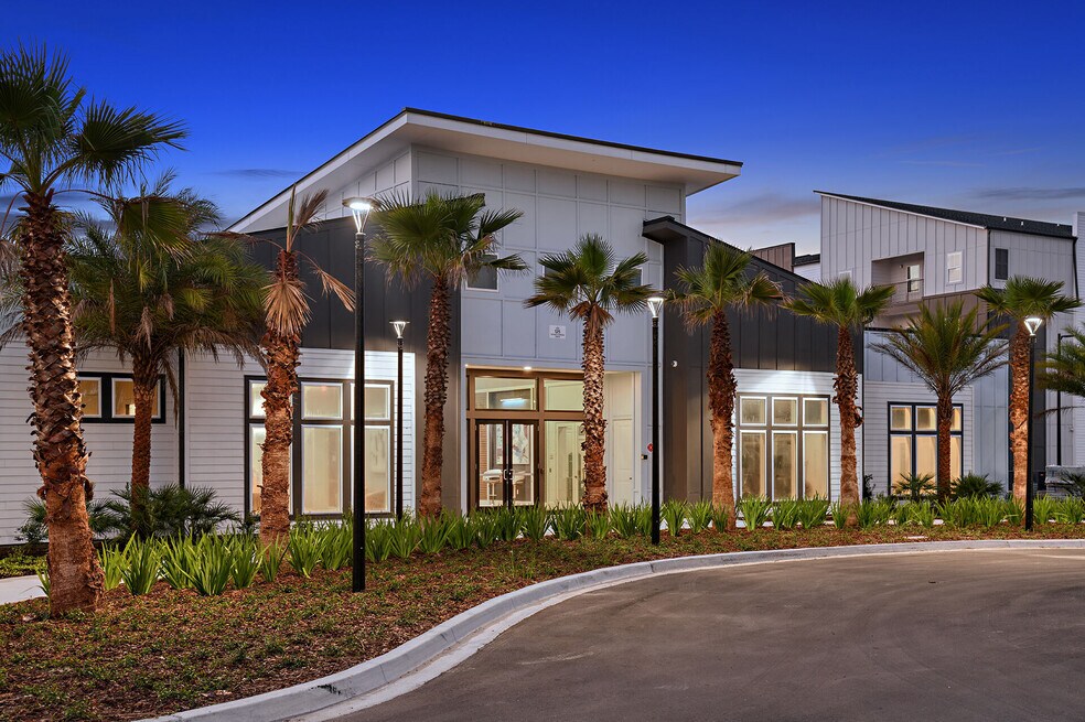 Grand Cypress apartments — community photo
