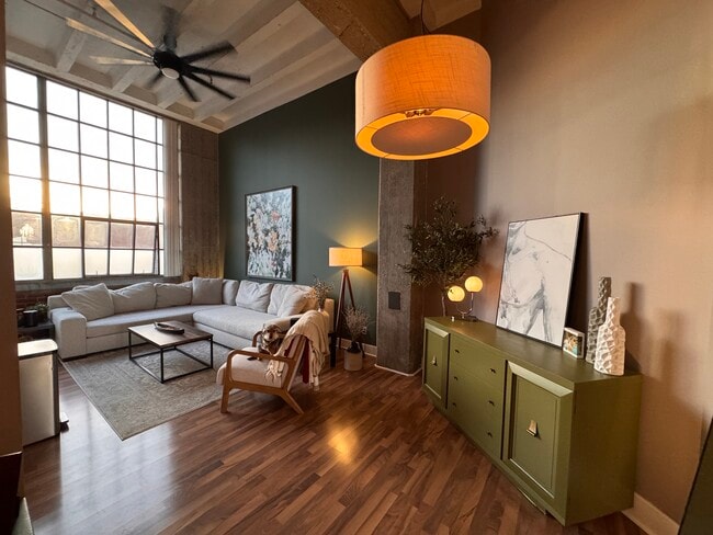 Photo - 611 N Park Ave Unit 114