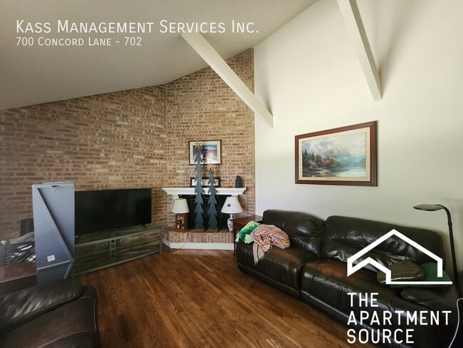 Photo - 700 Concord Ln