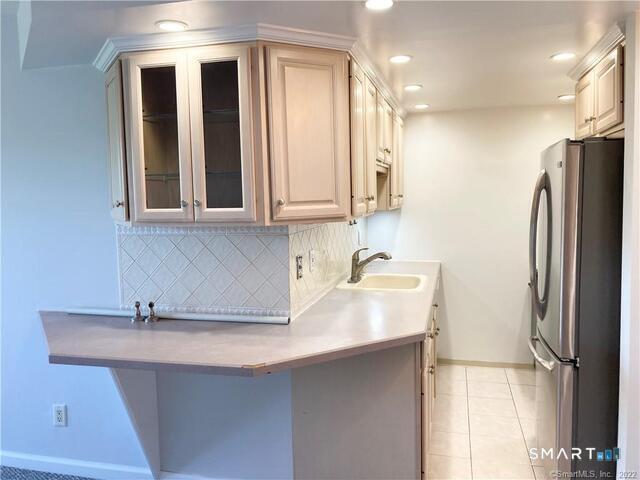 Photo - 27 Northill St Unit 5W