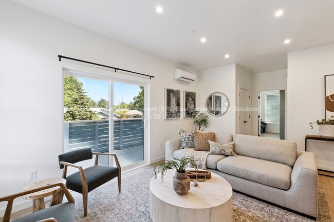 Photo - 1624 NW 17th St Unit 201