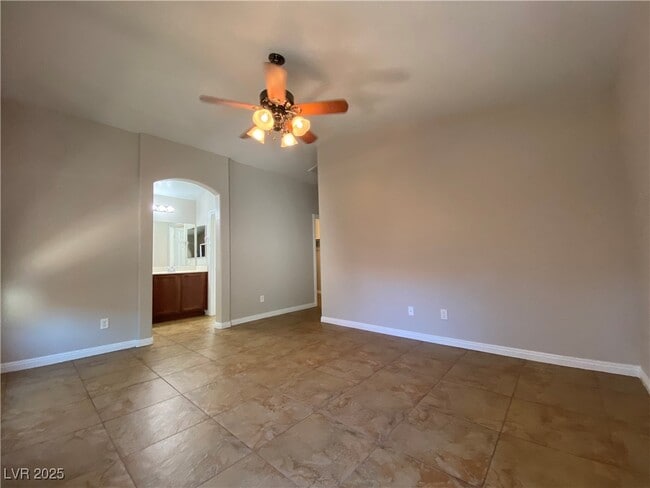 Building Photo - 5251 Sand Dollar Ave Rental