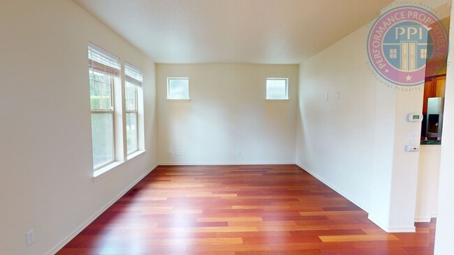 Photo - Bethany - Luxury Home, Central Air-Conditioning, Community Pool, Pet Welcome