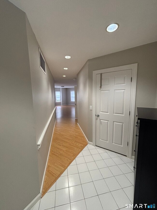 15 Highland St Unit 202