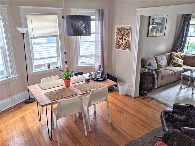 Photo - 17 Belmont St Townhome