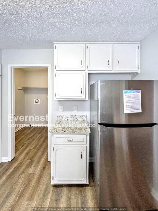 Photo - 95 Rosebud Ln