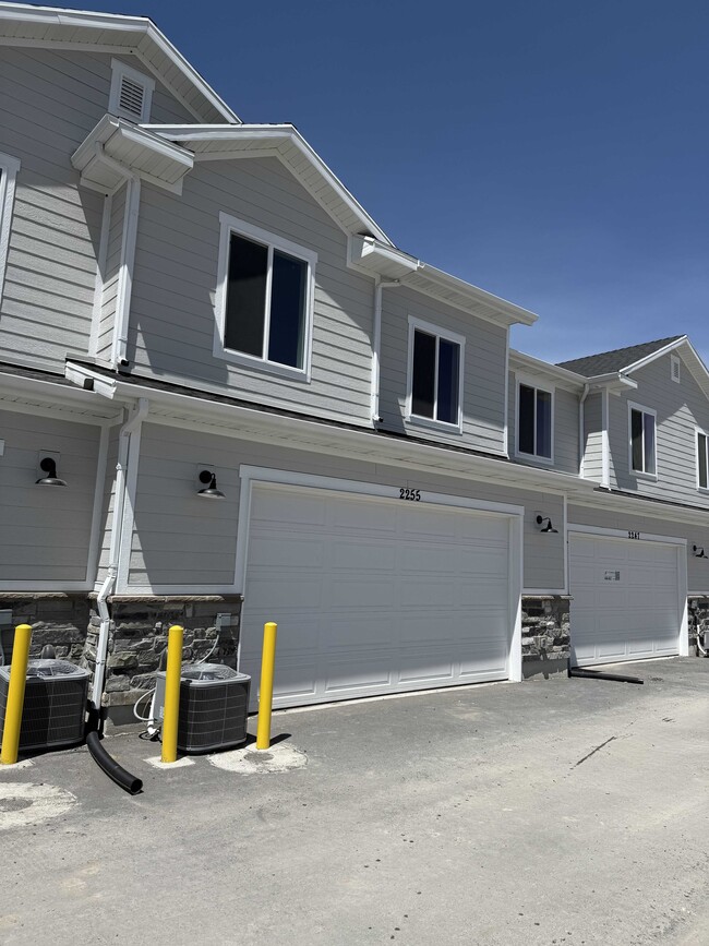 Photo - 2255 S 1120 W