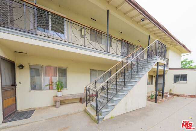 Photo - 10043 Haines Canyon Ave Unit F