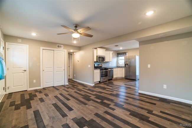 Photo - 204 Hillsdale Dr