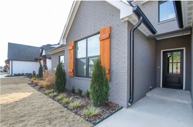 Photo - Gorgeous Newer Construction 4 Bedroom Home In The Highly Desirable Chisholm Ranch Subdivision!