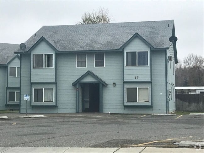 Building Photo - 17 W 24th Ave Rental