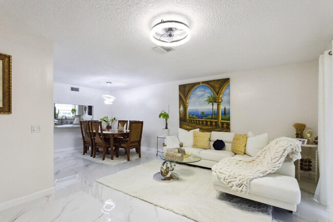 Photo - 368 Waterside Dr