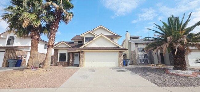 Building Photo - Charming 3 bedroom, 2.5 bath home in West El Paso!