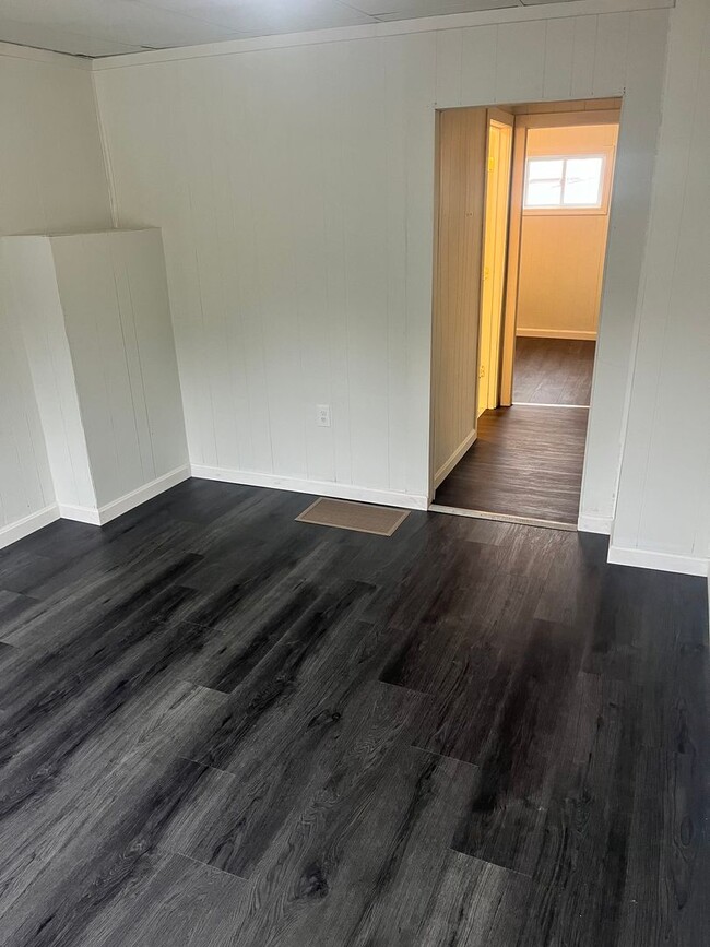 Photo - Apartment for Rent Unit Apt #2