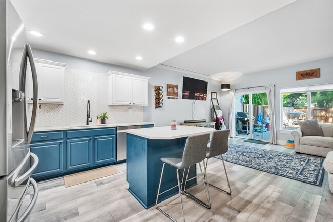 Photo - Upgraded & Well-Maintained Milwaukie 3bd/2...