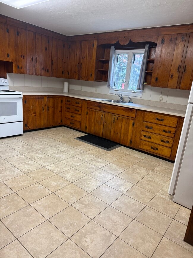 Photo - 150 Spencer St