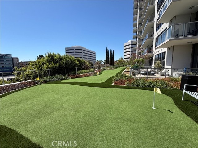 9 MacArthur Pl Unit 904