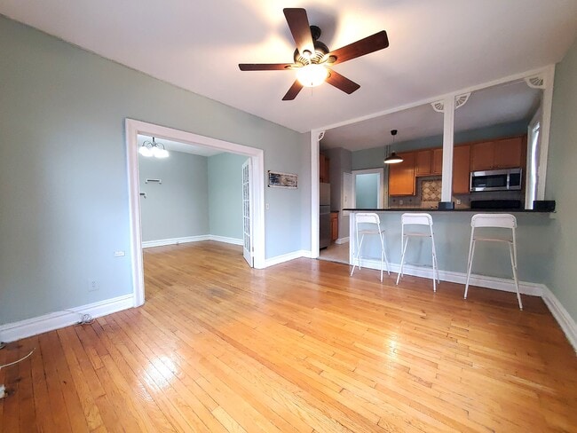 Building Photo - 34 74th St Unit C2