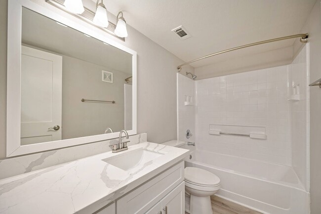 Larkspur Woods Apartment Homes