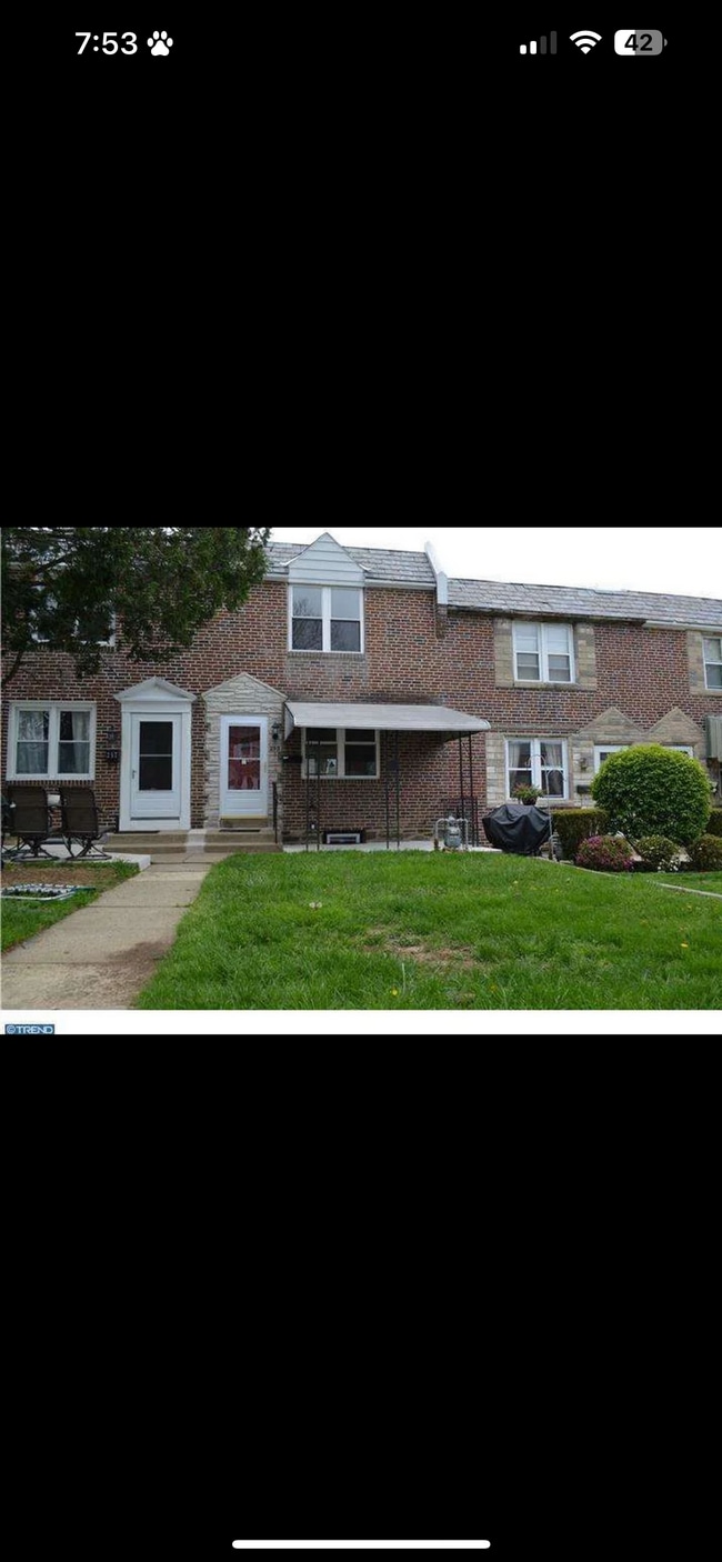 Building Photo - 255 W Wyncliffe Ave Rental