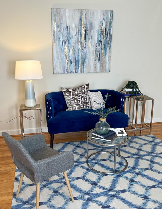 Photo - 1321 Fairmont St NW