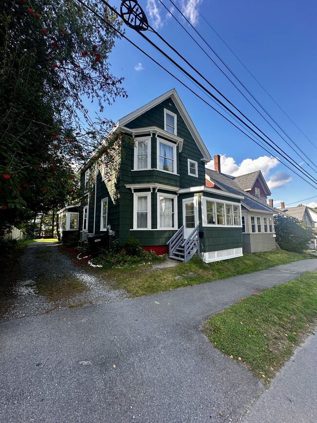 Building Photo - 21 Cottage St Rental