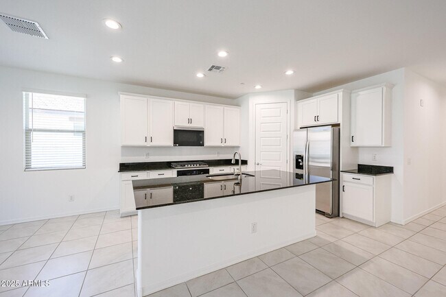 Photo - 28500 N 134th Ave