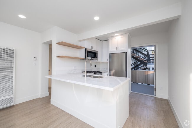 Unidad 3 - 1 habitación, 1 baño, 529 pies cuadrados - Cocina - The Sea Skiff