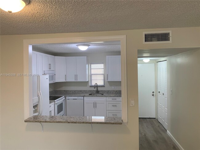 Photo - 9273 SW 8th St Unit 411