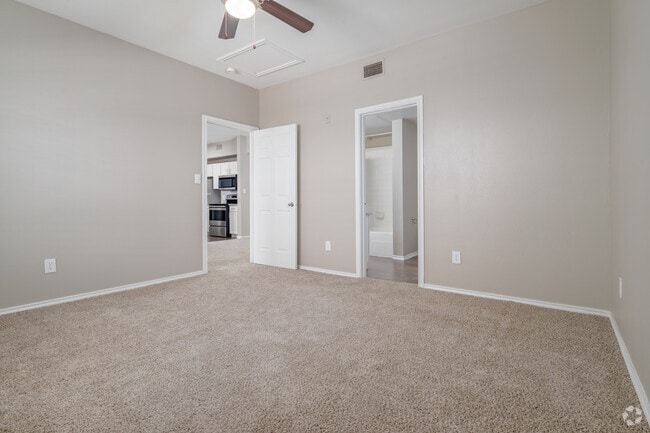 1BR, 1BA - 701SF - Bedroom