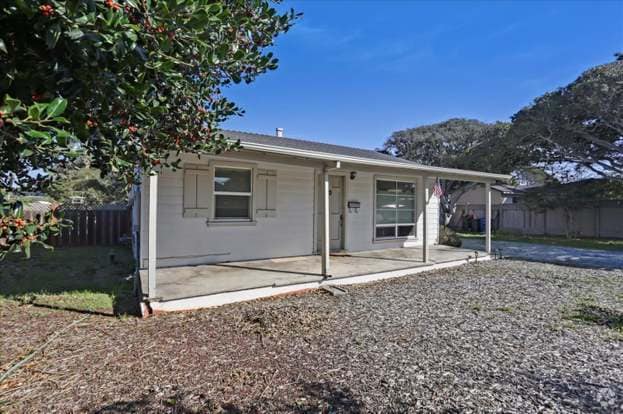 Building Photo - 225 Mortimer Ln Rental