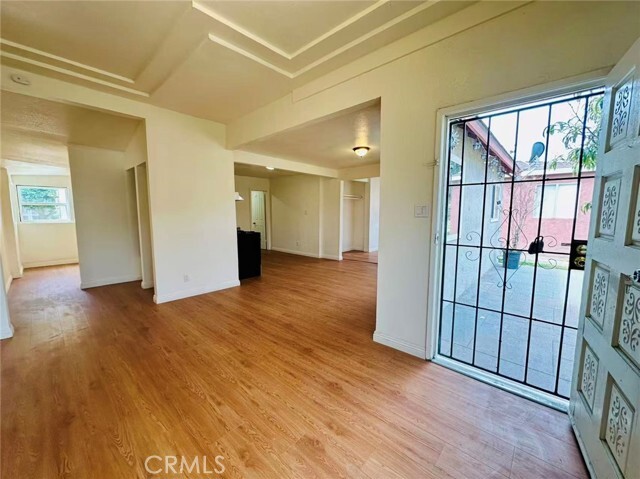 3320 Tenaya Ave