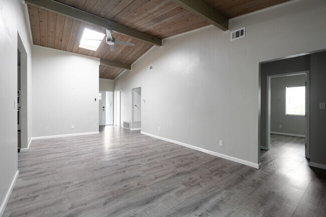 Photo - Attached garage!