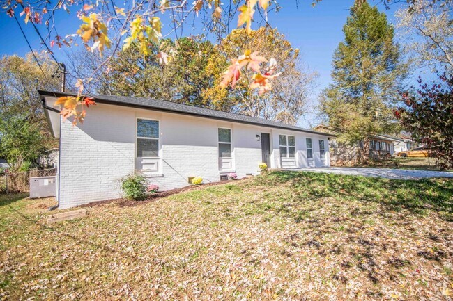 Building Photo - 1021 Ruskin Dr Rental