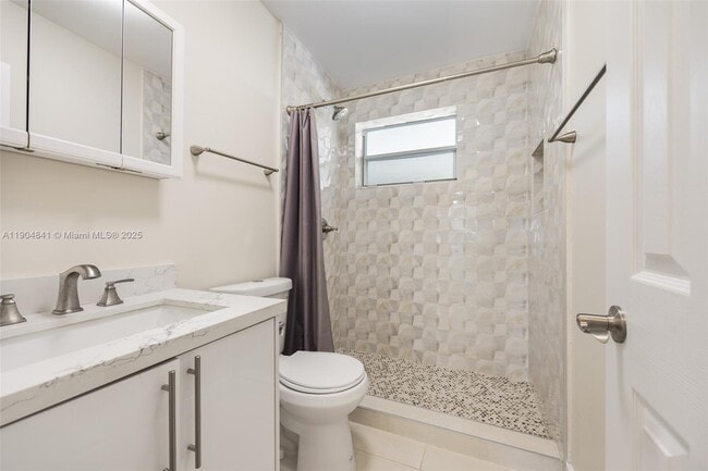 Photo - 3101 SW 19th St Unidad 3101 Rental
