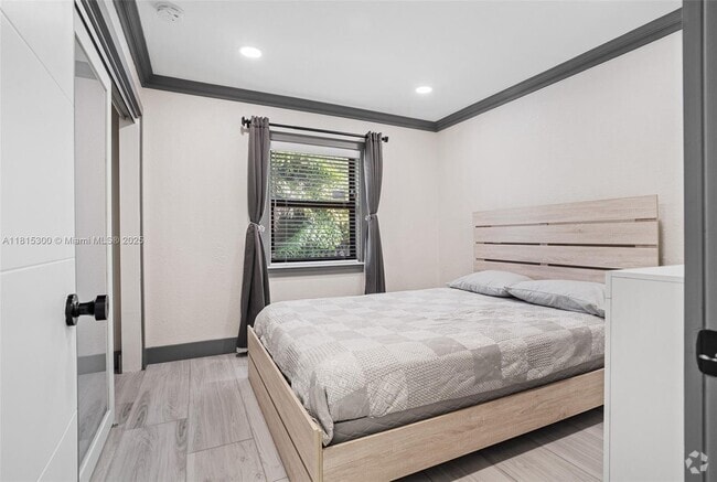 Building Photo - 3175 Coral Ridge Dr Unit 3175 Rental